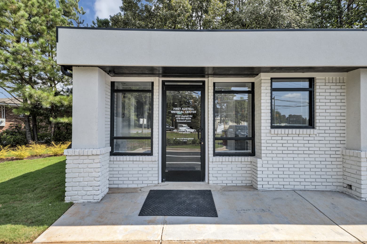 Exterior view of First Austell Medical Center building offering family and primary care doctor near me services